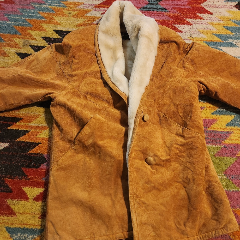 Vintage Size Large Womens Genuine Leather Hun Club Jacket With Faux Fur